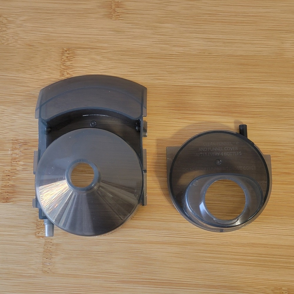 Baby Brezza‎ Formula Pro Advanced Replacement Funnel and Cover Smoke Gray - Picture 2 of 5